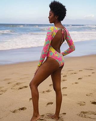 CLANE☆LONG SLEEVE SWIMWEAR CLANE☆LONG SLEEVE SWIMWEAR Long Sleeve Swimsuit | Black UPF 50+