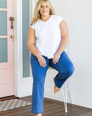 Lara Pull on Jeans in Mid Blue
