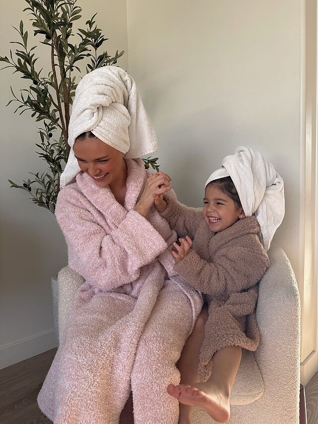 Barefoot Dreams® Official Site - Loungewear, Apparel, Blankets