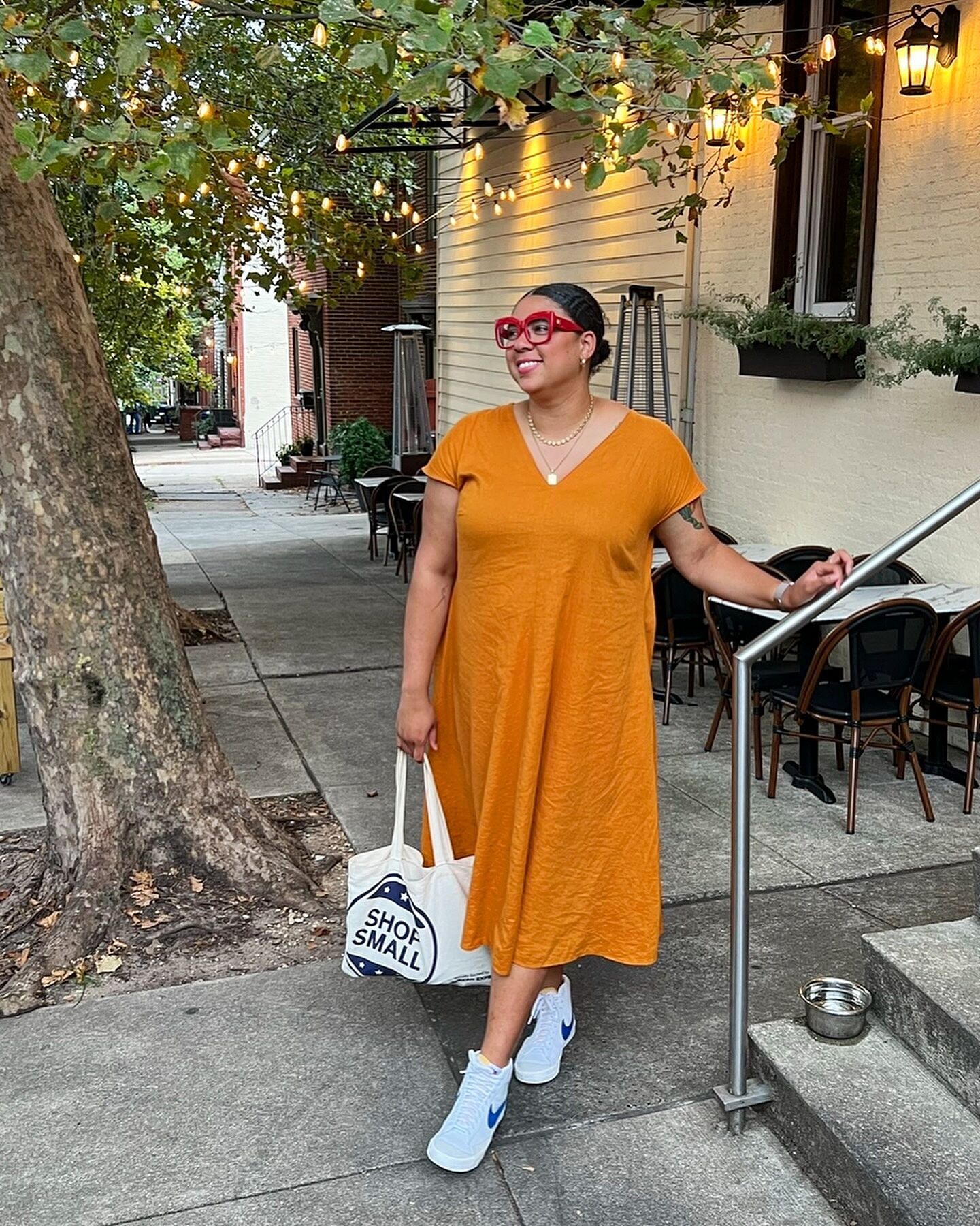 Louvre Bow Back Linen Dress - White – Universal Standard