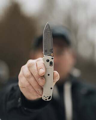 535-12 Bugout® Knife - Tan Grivory® | Benchmade Knives