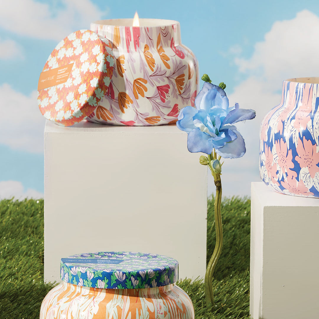 Pineapple Flower Pattern Play Signature Candle Candle 19 oz