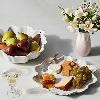 Acacia Wood Pumpkin Tray | Le Creuset®