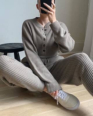 Cashmere Ribbed Jogger – NAADAM