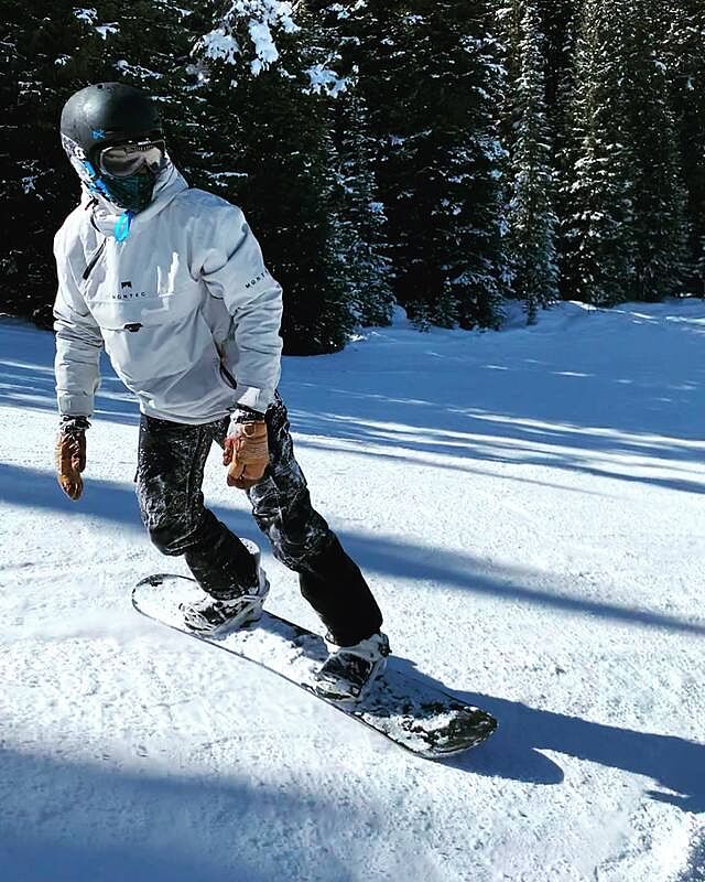 Montec Dune 2021 Snowboard Jacket Light Grey