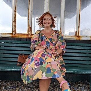 McCall's Nähschnitt M7969Y - Damen Kleider In Größen 4-14