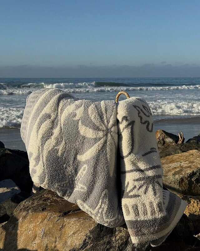 Barefoot Dreams® Official Site - Loungewear, Apparel, Blankets