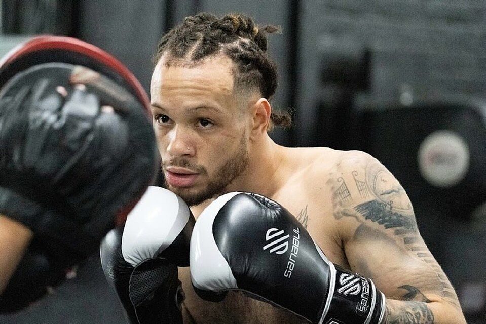 Essential Gel Boxing Gloves