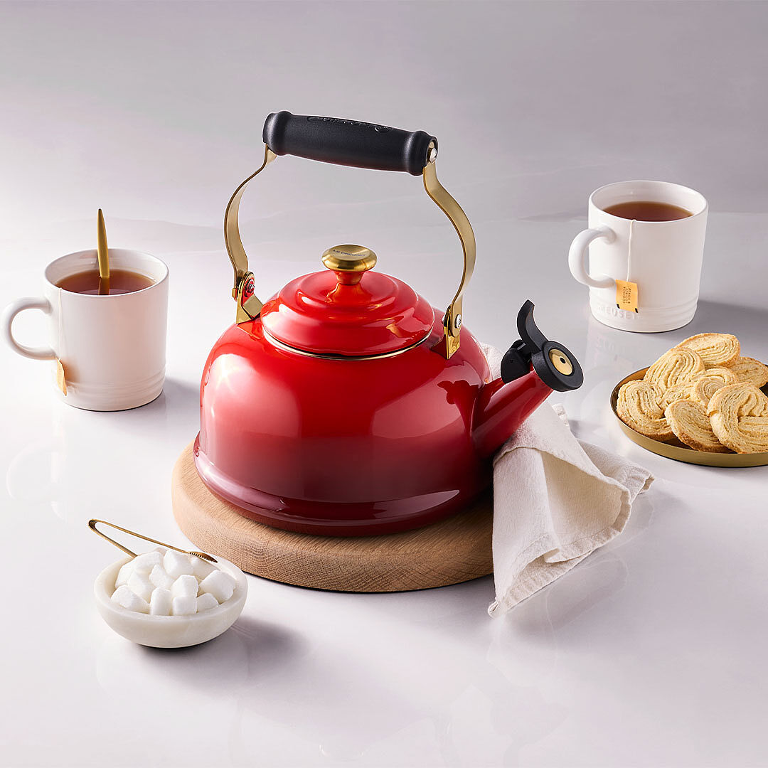 Whistling Teakettle Gold Heart Knob | Le Creuset®