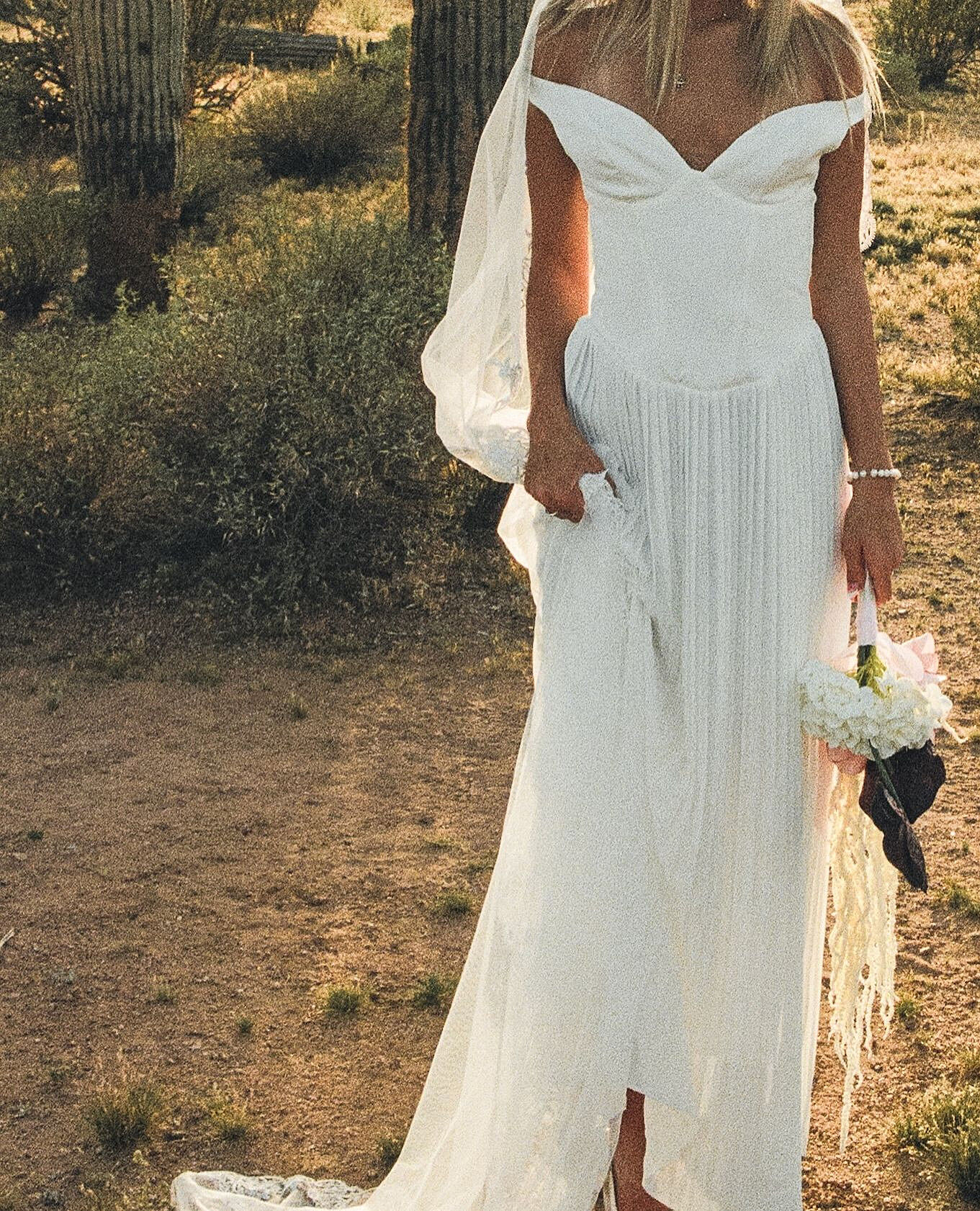 kaycee drop waist maxi dress champagne Thats So Fetch | Oscar Maxi Dress | champagne