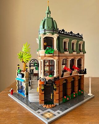 LEGO® Creator Expert Boutique Hotel