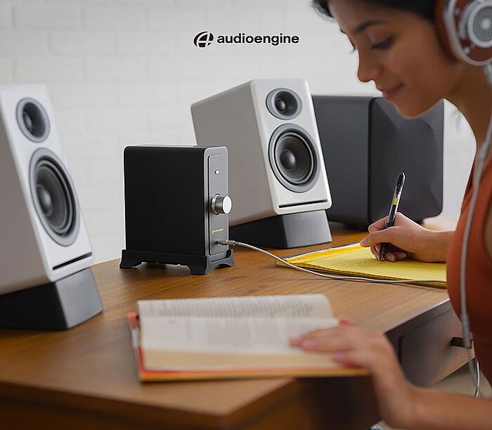 Audioengine N22 (Gen 2)プレミアムデスクトップアンプ with Bluetooth