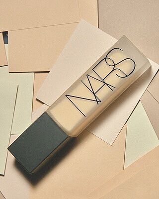 ナチュラル ロングウェア ファンデーション | NARS Cosmetics