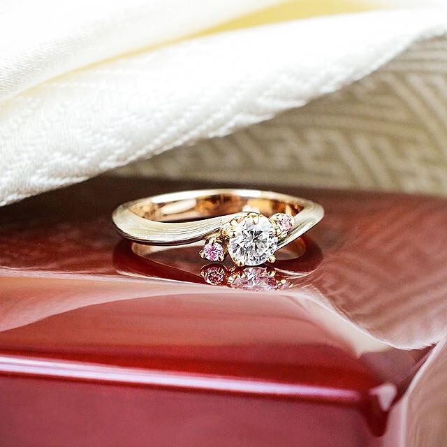 婚約指輪「桜心」 | 結婚指輪・婚約指輪の杢目金屋