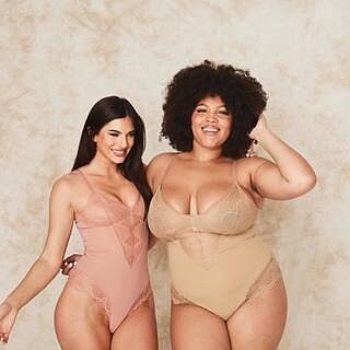 Sculpting Lace Shapewear Bodysuit