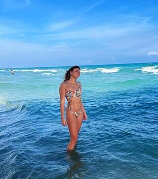 Willa Surfing Bikini Top | Fixed-Back Bikini for Surfers | JOLYN