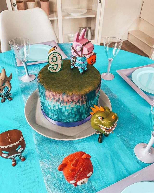 Commandez Votre Figurine Fortnite Sur Gateau En Ligne Votregateau Fr