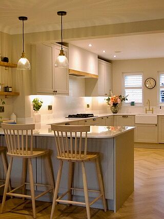 Brooklyn Glass Cone Pendant Light - 7 Inch