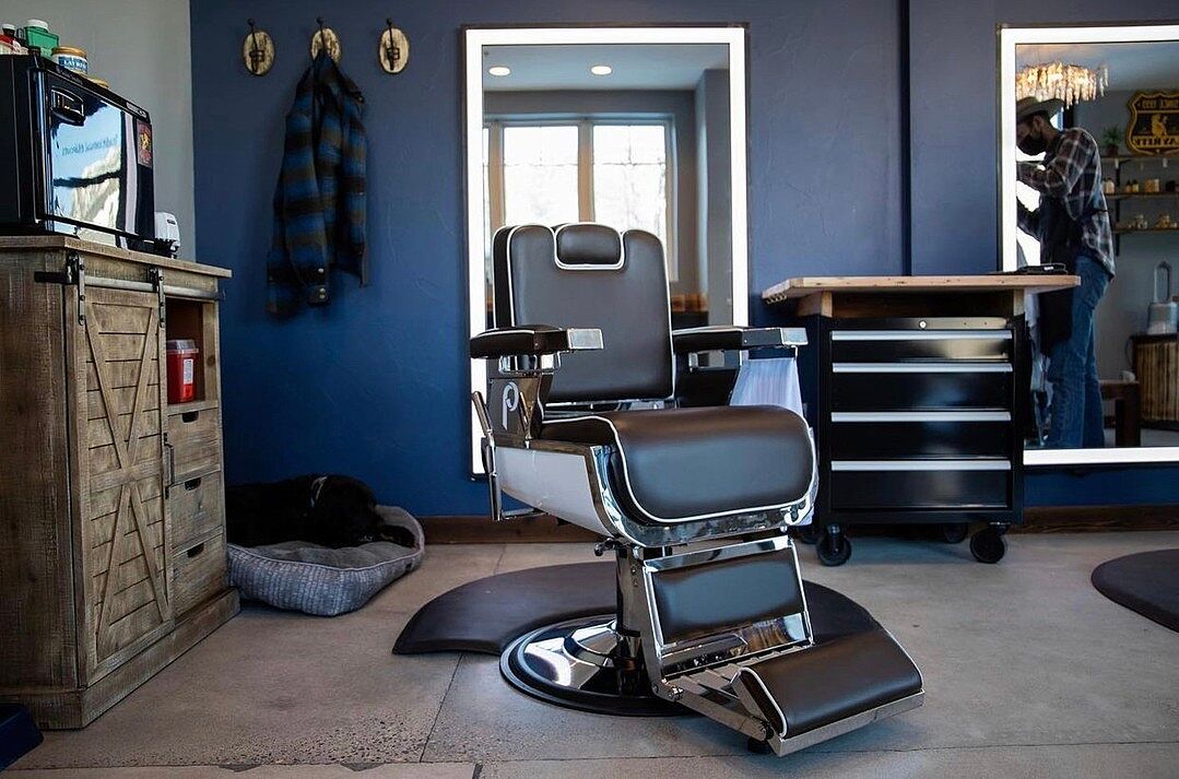 Pibbs Seville Professional Barber Chair 661 w/ Removable Headrest