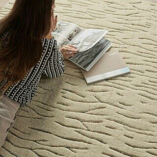 Airth Hand Loom Wool Rug - Cream