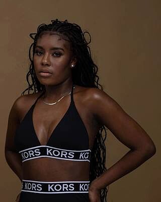 ★Michael Kors★エンパイア ロゴ トライアングル ビキニ トップ Empire Logo Triangle Bikini Top | Michael Kors [US]
