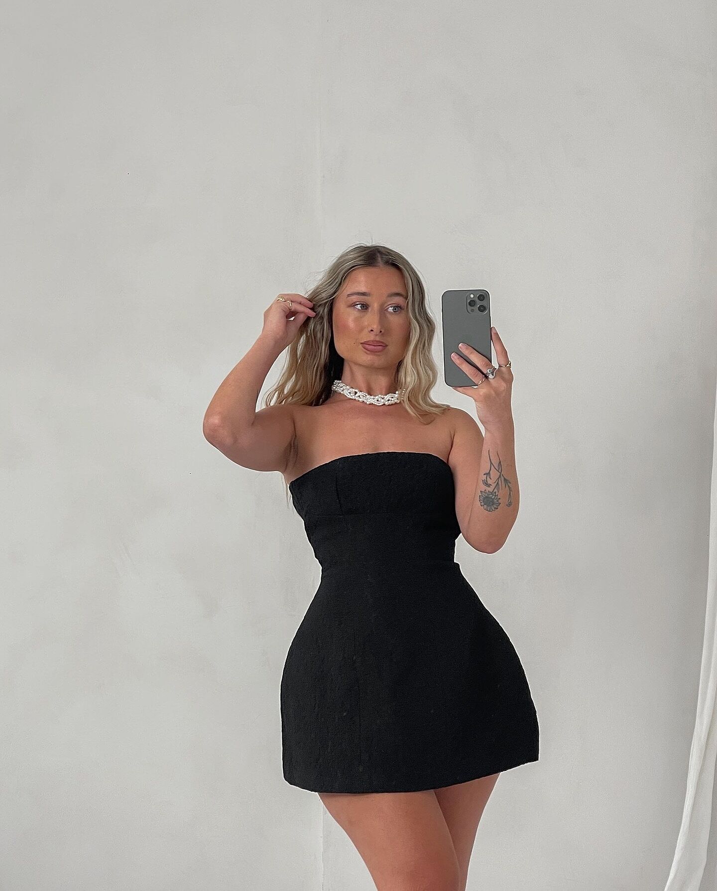 Melodic Strapless Mini Dress Black | Selfie Leslie