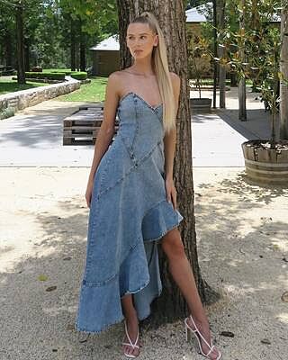 Moon Sweetheart Neckline Ruffle Midi Dress Denim Selfie Leslie
