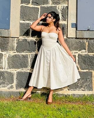 April Midi Dress - Sweetheart Wide Pleated Dress in Cream | Showpo USA