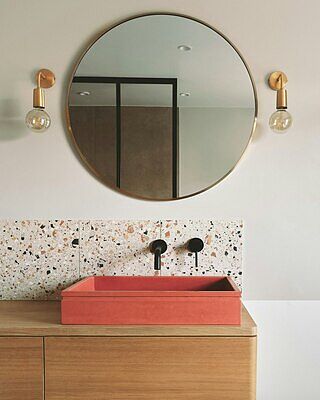 Sleek Edison Wall Light