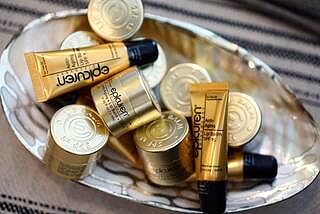 Anti-Aging Lip Balm SPF 15 (tube)