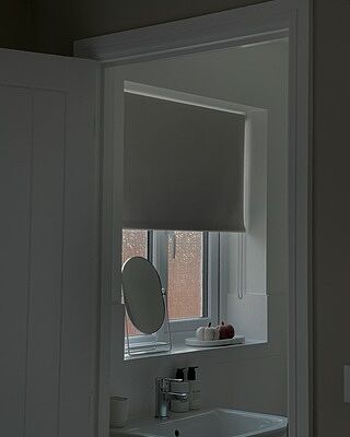 Pebble White & Chrome Dressing Table Mirror & Jewellery Stand