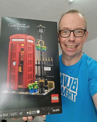 LEGO® Ideas Red London Telephone Box