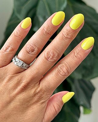 Game Set Mani – Olive and June