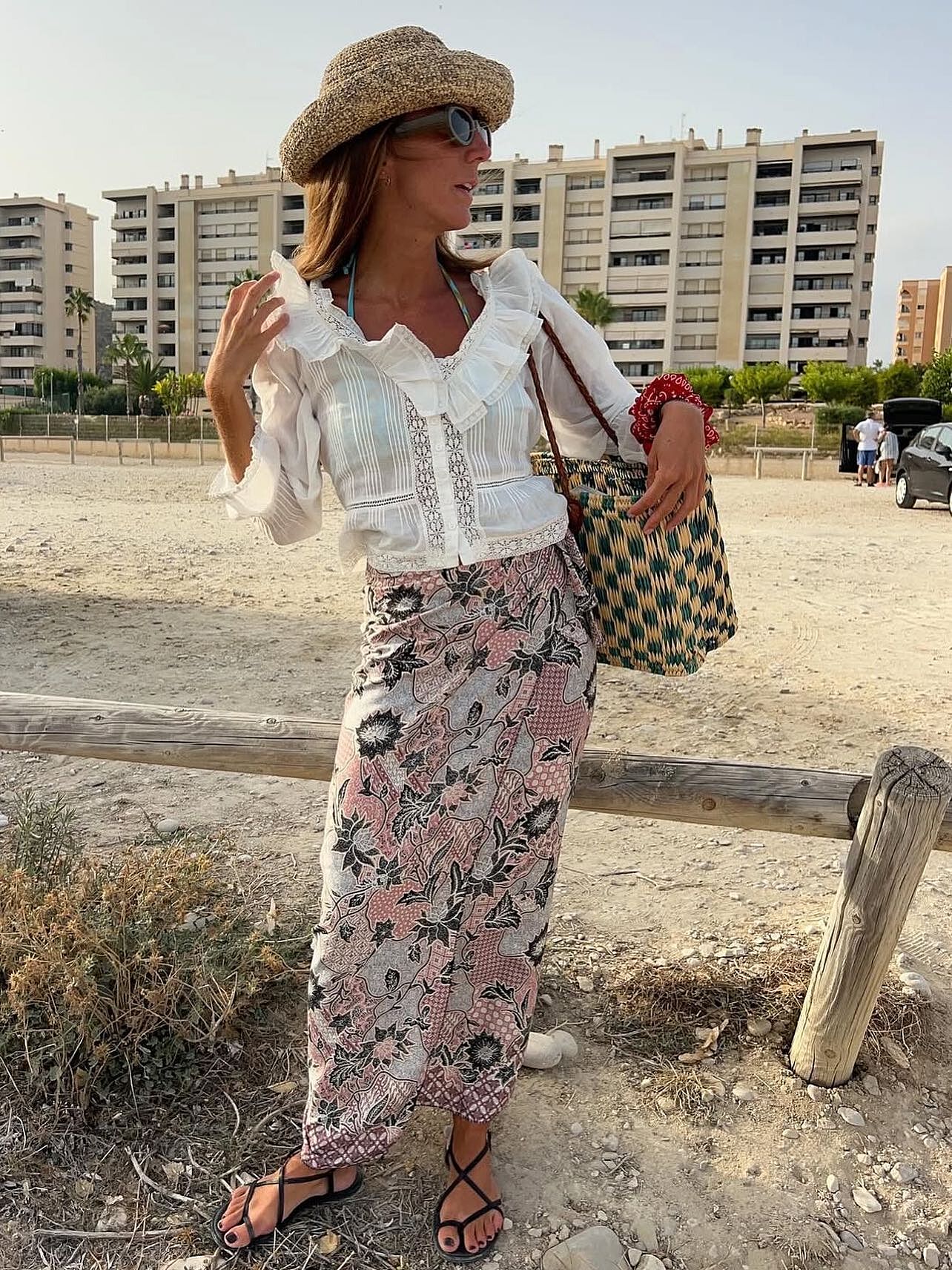 Solene Embroidered Cotton Blouse in Flower Trail Embroidery Navy