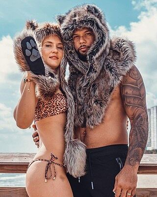 希少 グランジ　SPIRITHOODS　RED FOX ファーマフラー　帽子 Red Fox Faux Fur Women's Hood with Ears | SpiritHoods
