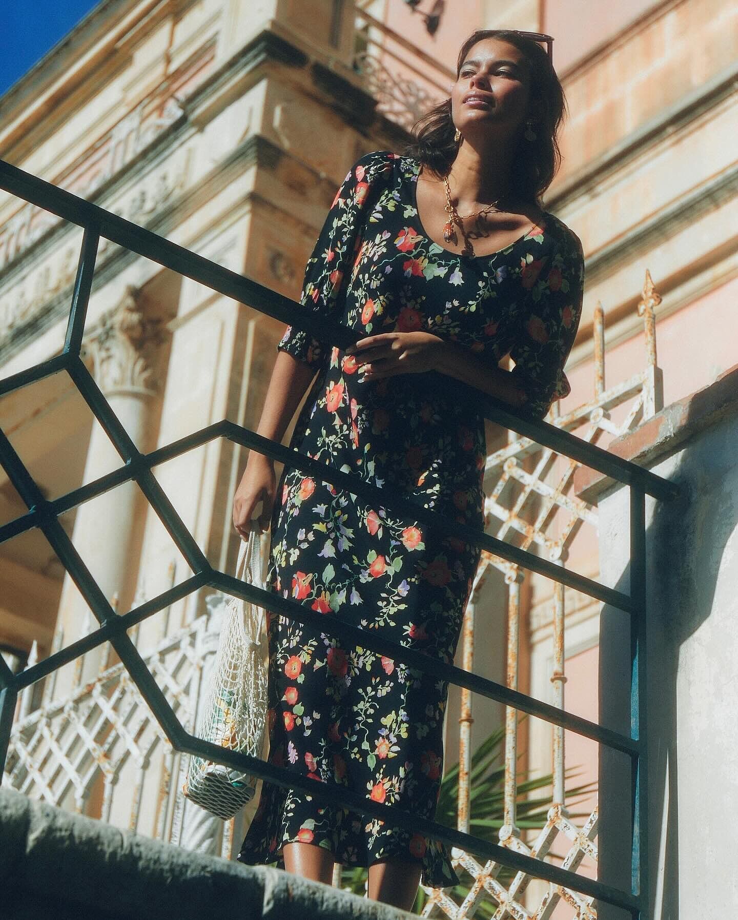 Oleander Midi Dress in Blue Miami Floral Mint | RIXO ⋆