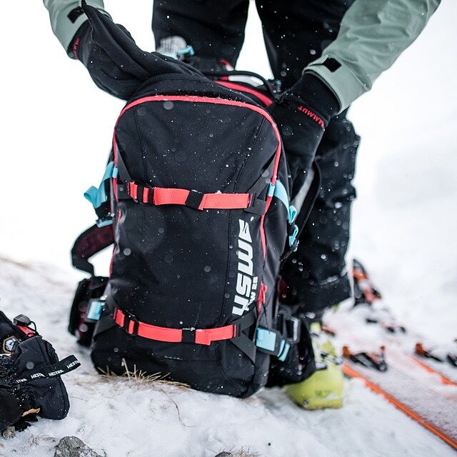 POW 16L Winter Protector Pack in Black| USWE