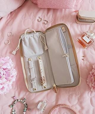 Blush Jewellery Roll