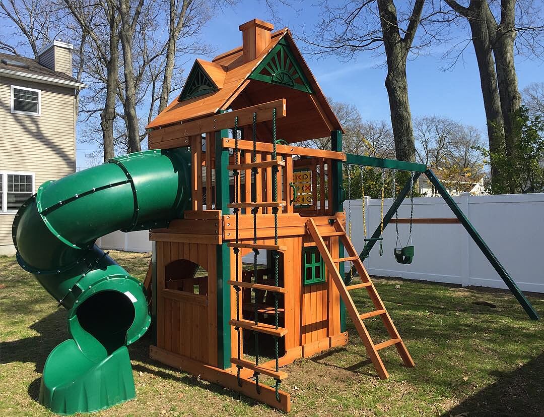 gorilla mountaineer playset