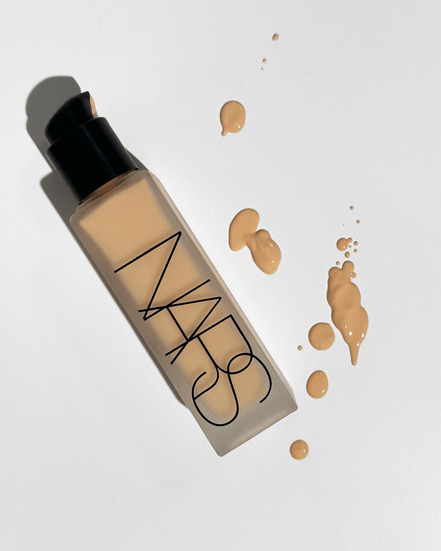 ナチュラル ロングウェア ファンデーション | NARS Cosmetics