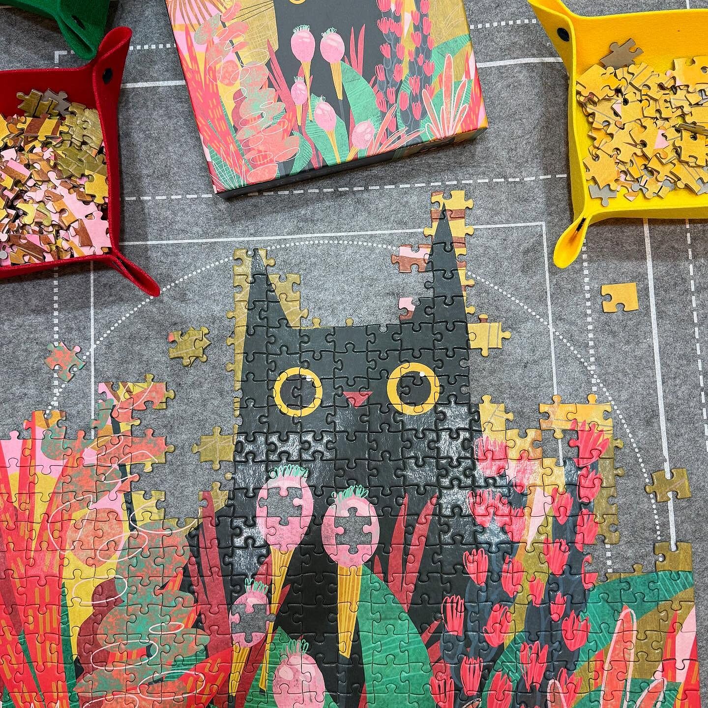 500 PIECE PUZZLE: BLACK CAT