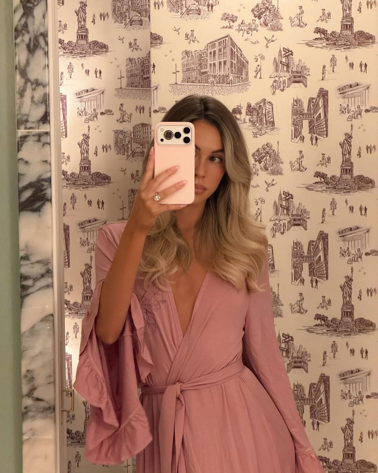 Go Slow Embroidered Robe Dusty Pink - Dusty Pink | Djerf Avenue