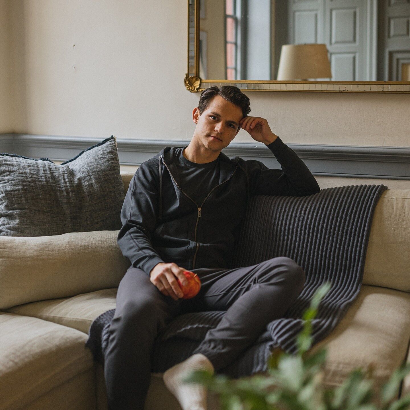 Classic Hoodie, Oatmeal | Peter Manning NYC Classic Hoodie, Oatmeal | Peter Manning NYC