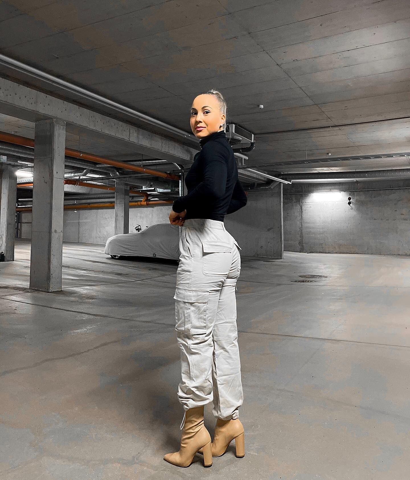 Austin 03Mid Straight Cargo Pants Beige MADLADY