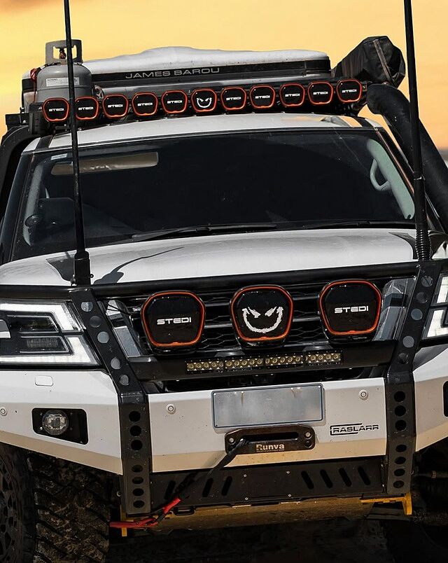 STEDI Type-X SPORT 8.5 フォグランプ ハイラックス STEDI™ Type X Sport 4WD LED Driving Lights (8.5 inch)