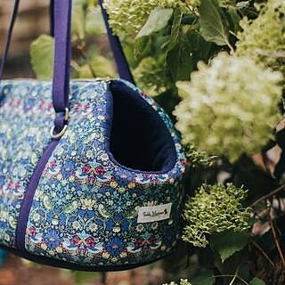 Strawberry Thief Adjustable Luxury Dog Carrier