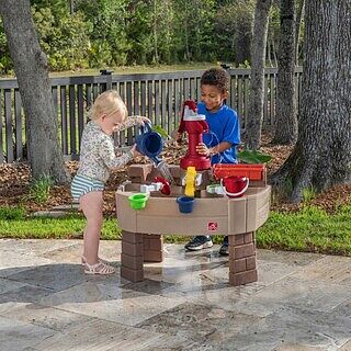 Pump & Splash Discovery Water Table™