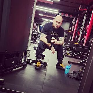 Zeus Thunderbolt Hi Tops