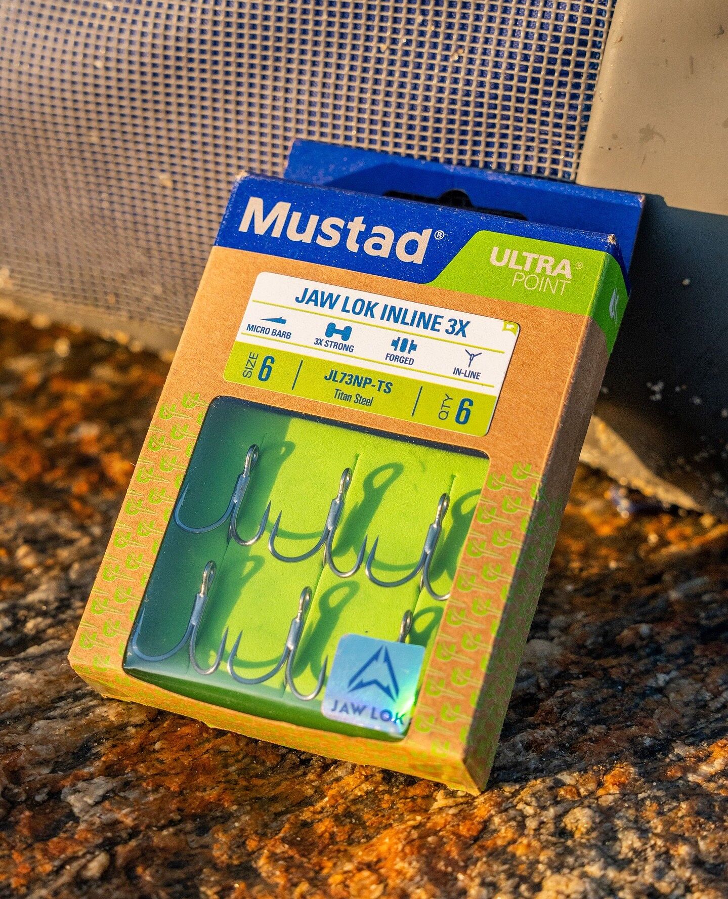 Mustad Fishing | Jaw Lok In-LineTreble Hook - 3X Strong | Mustad