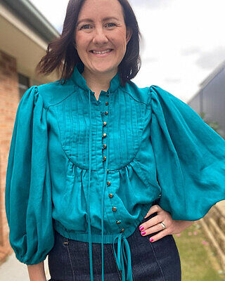 Vogue Patterns V1939 Misses' Top - Sewdirect